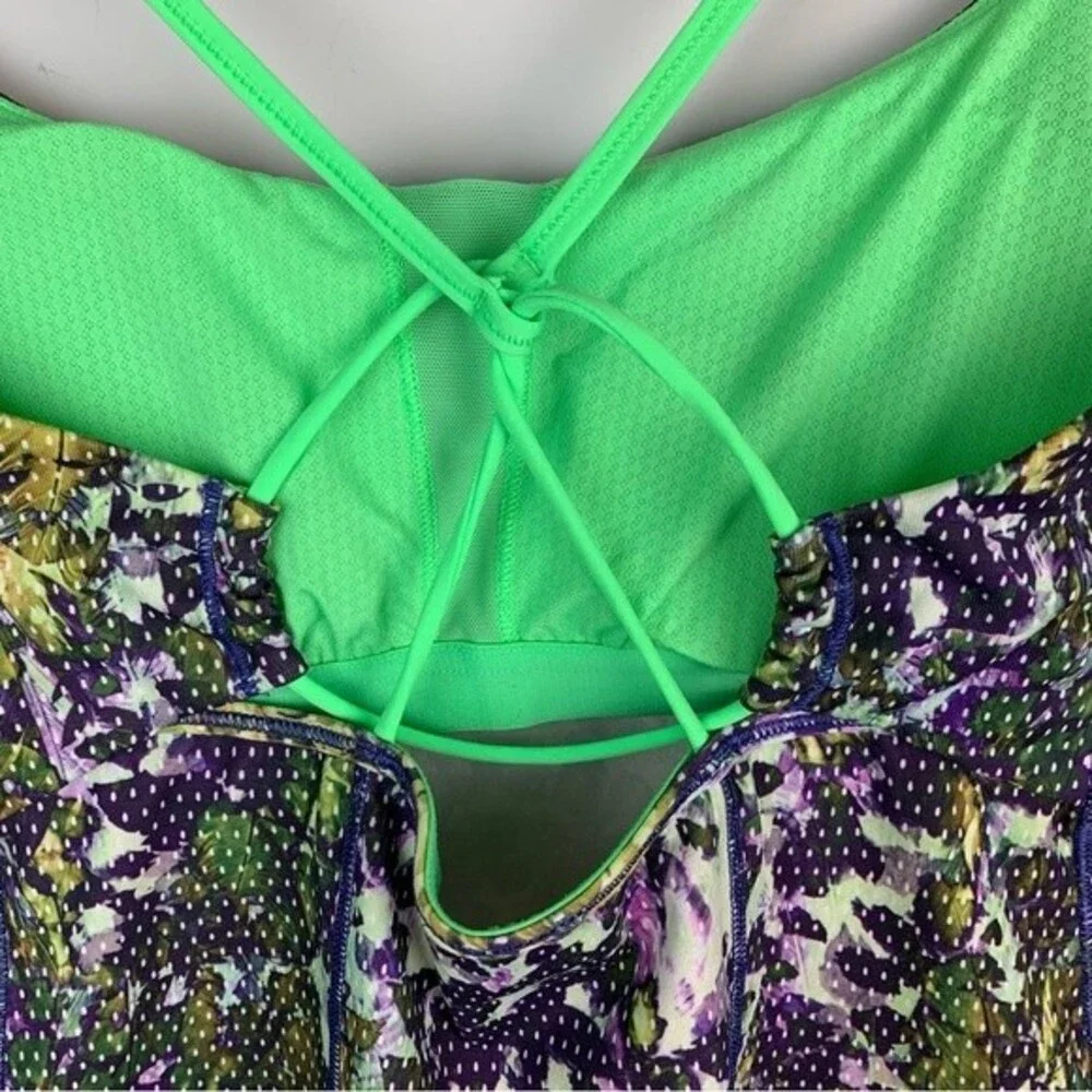 Lululemon women’s dancing warrior tank top size 8